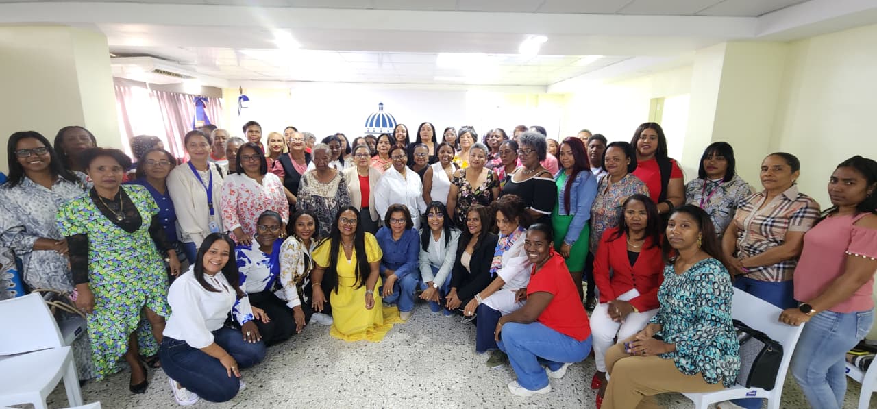Monte Plata participa en consulta nacional para fortalecer los derechos y el acceso a la justicia de las mujeres
