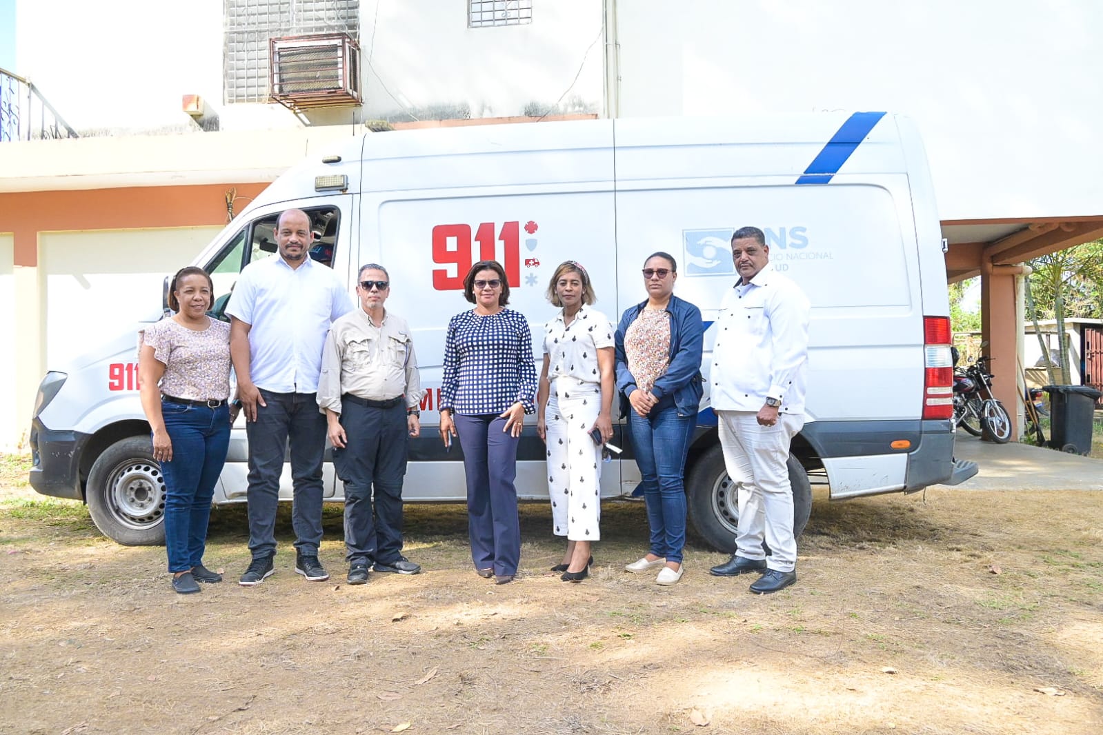 Monte Plata fortalece servicios de emergencia con nueva ambulancia